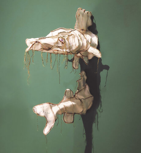 Mela Diamant, Zander, 2023, Innenfleece genäht, lebensgroß © Mela Diamant