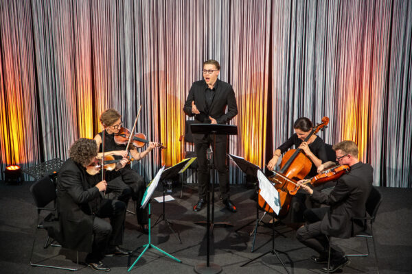 Konzert "Music for while" mit Alois Mühlbacher & Streichquartett Sonare Linz