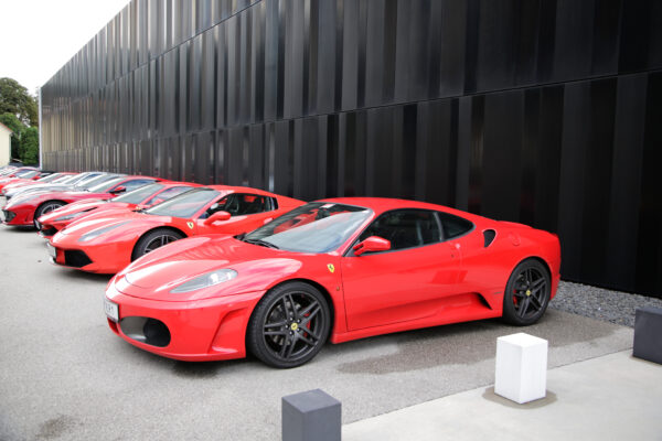 Besuch des Ferrari Club Austria im Museum Angerlehner