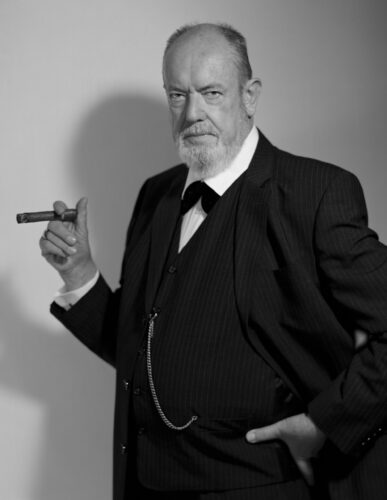 Irene Andessner, Rollenportrait Heinz J. Angerlehner als Sigmund Freud, 13, 2013, Duratrans-Leuchtkasten, 160 x 124 cm © Museum Angerlehner