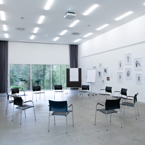 Seminarraum im Salon mit einem Sesselkreis