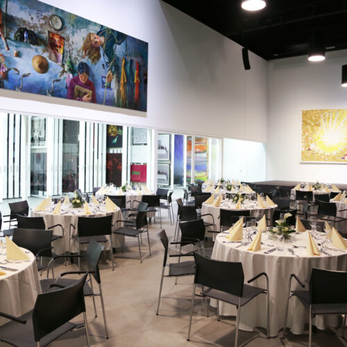 Der Veranstaltungssaal im Museum Angerlehner mit Gala-Bestuhlung