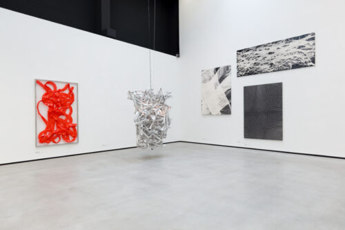 Ausstellungsansicht "KO KU WA" im Museum Angerlehner